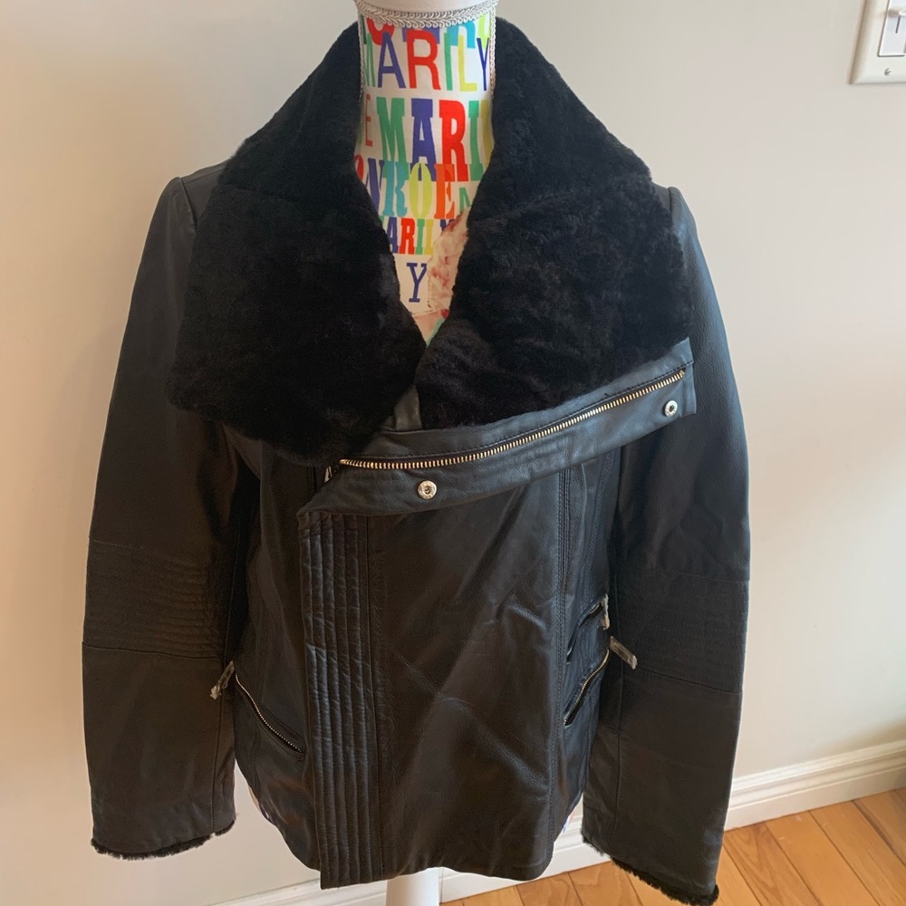 NWOT Badgley Mischka Black Leather Moto Jacket w/Lamb Fur Collar - Picture 11 of 14